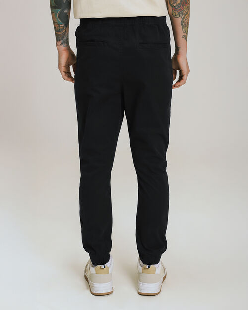 Jogger Dise&ntilde;o Cortes Negro